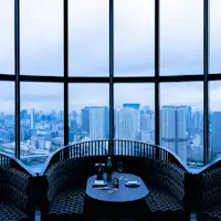 THE PENTHOUSE พร้อมระเบียงสุดสัปดาห์