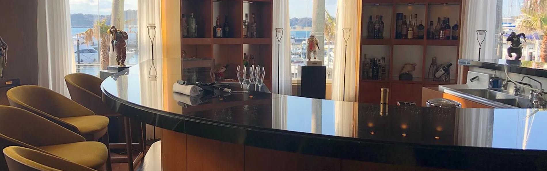 MALIBU HOTEL