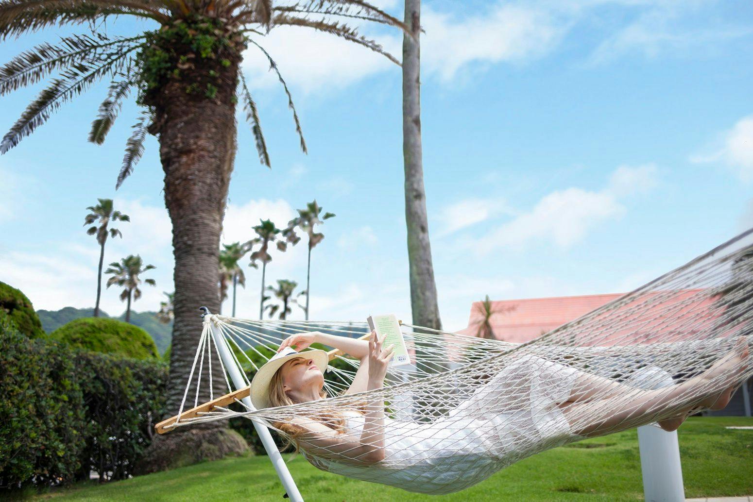 MALIBU HOTEL