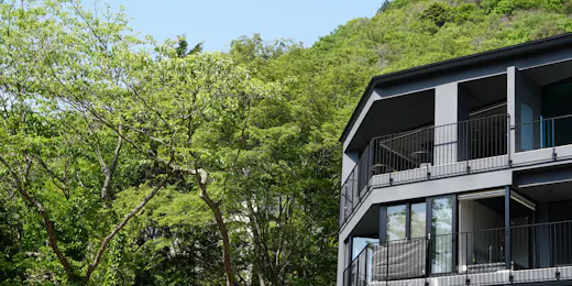 HAKONE NICA