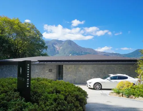 HAKONE NICA