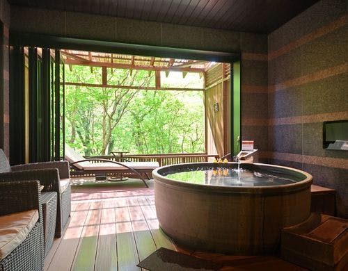 Luxury-suite【月の泉美・１０２】露天風呂