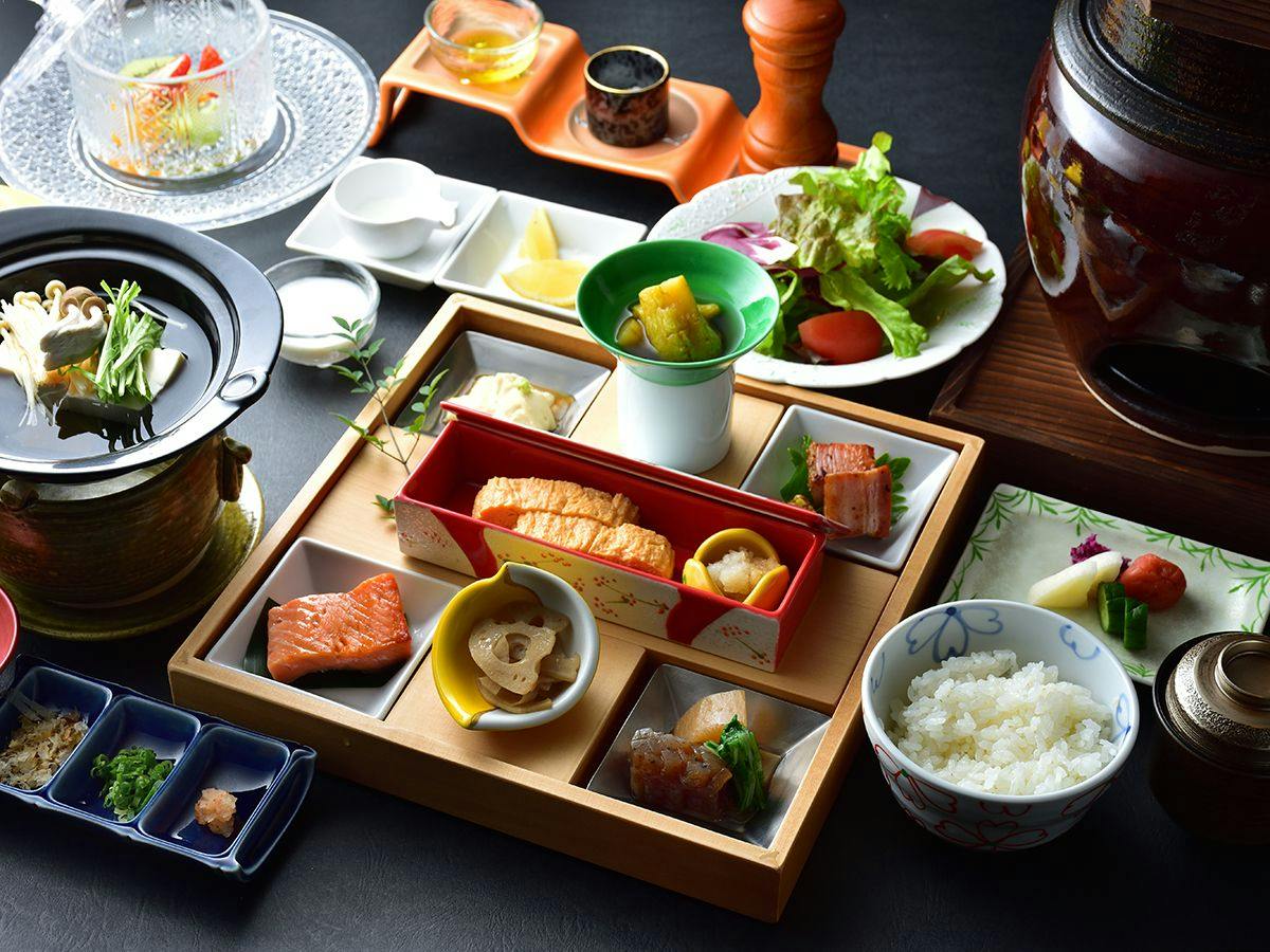 【朝食】