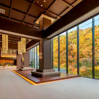 【エントランス・ロビー】紅葉