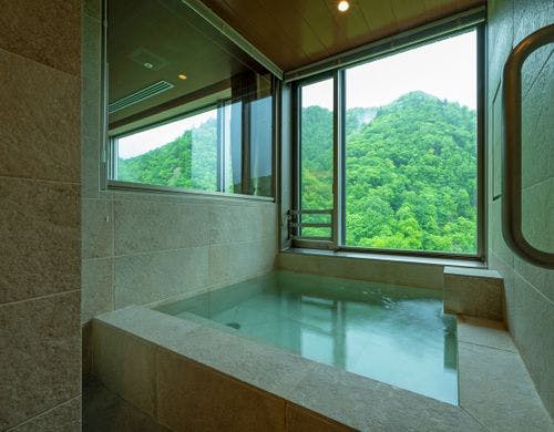 【客室備品】BALMUDA スピーカー＆ケトル