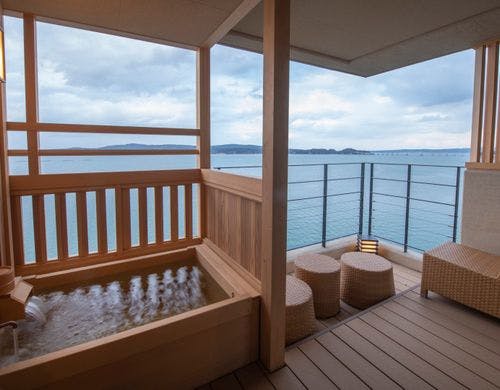 【客室】天然温泉 露天風呂