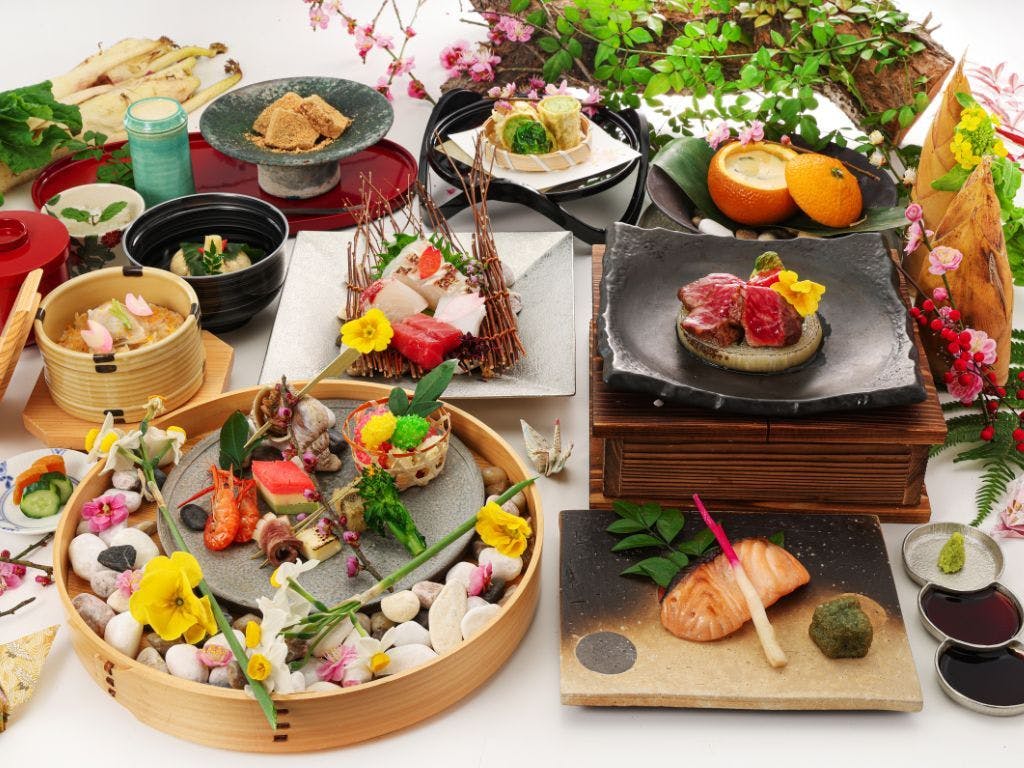 ชุดไคเซกิฤดูใบไม้ผลิ 18,000 เยน