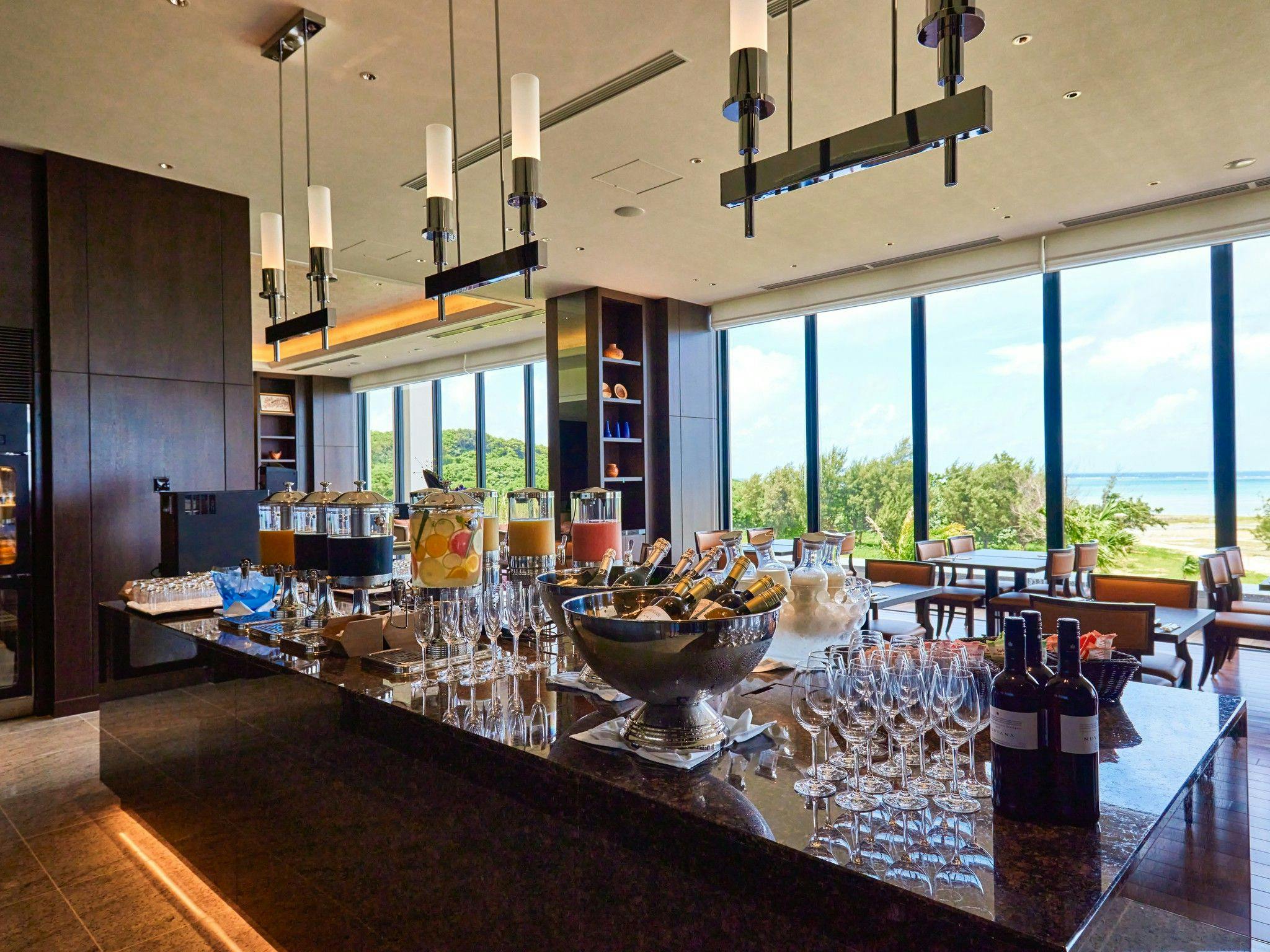 琉球ホテル＆リゾート 名城ビーチ 【スタンダードプラン】2022年夏OPEN！クラブラウンジアクセス＆クラブラウンジ専用朝食付