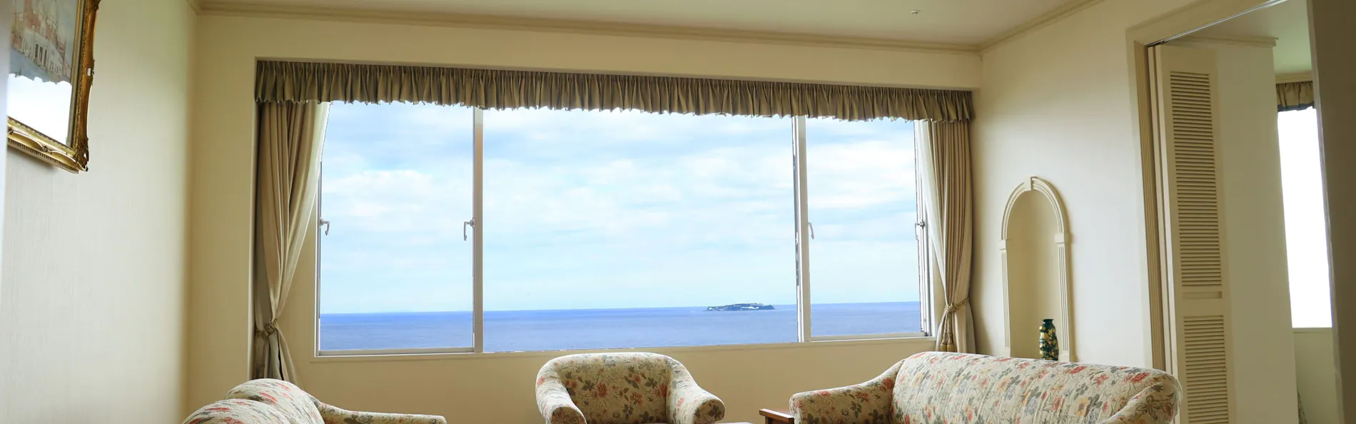 ホテルニューアカオ