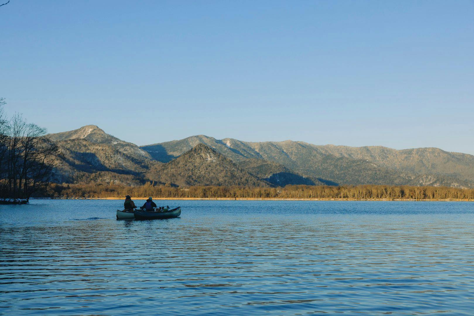 【カヌーチェックイン】屈斜路湖から釧路川源流を巡る旅・カヌーでの敷地へチェックインプラン