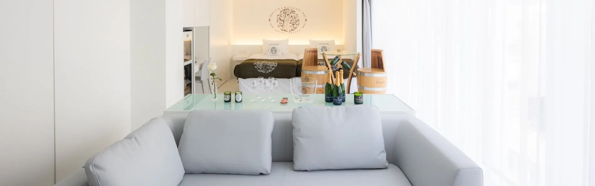 Cuvee J2 Hotel Osaka by 温故知新
