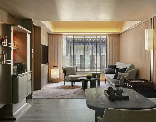 ワン ベッドルームスイート 80平米