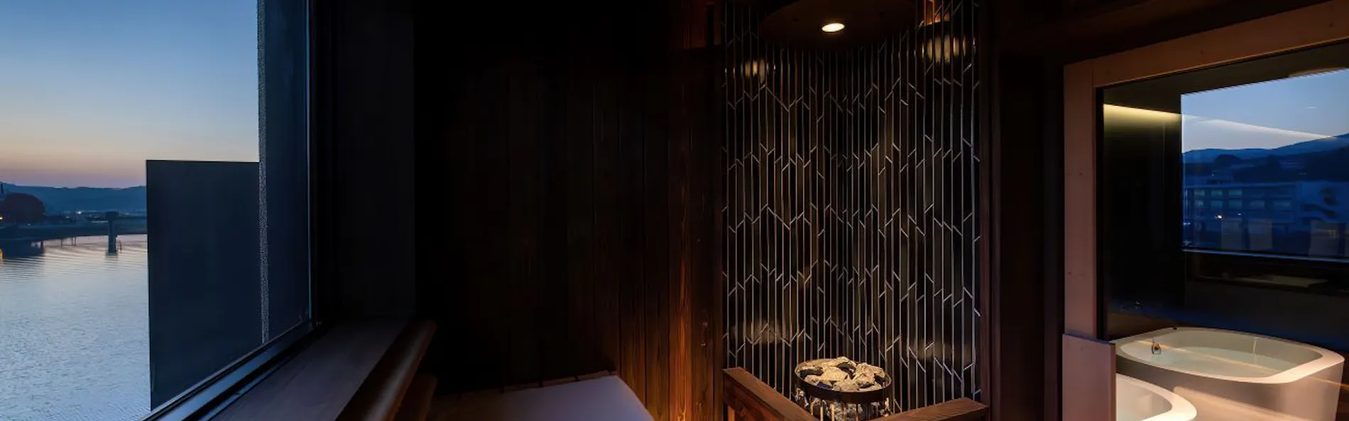 Ryokan & Sauna Yorozuya Hita