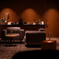【เลานจ์】