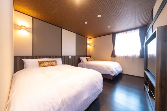 【อ่างอาบน้ำกึ่งกลางแจ้ง + ห้องซาวน่าไอน้ำ A】ห้องนอนชั้น 2