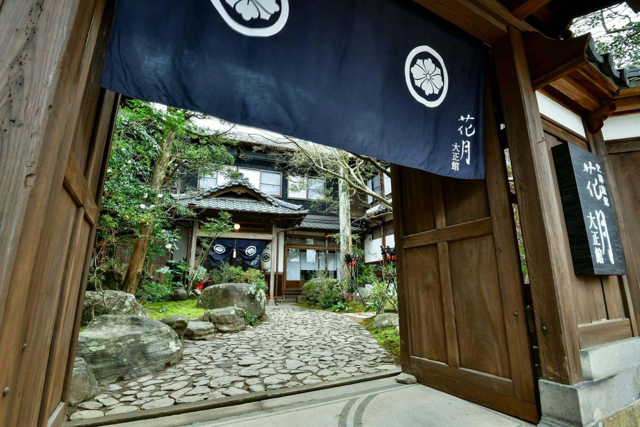 【ประตูหลัก・กลางวัน】สถาปัตยกรรมญี่ปุ่นแบบดั้งเดิม