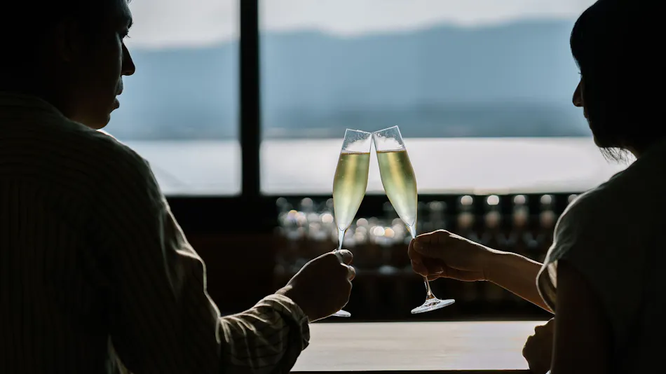 YANMAR SUNSET MARINA CLUBHOUSE & HOTEL