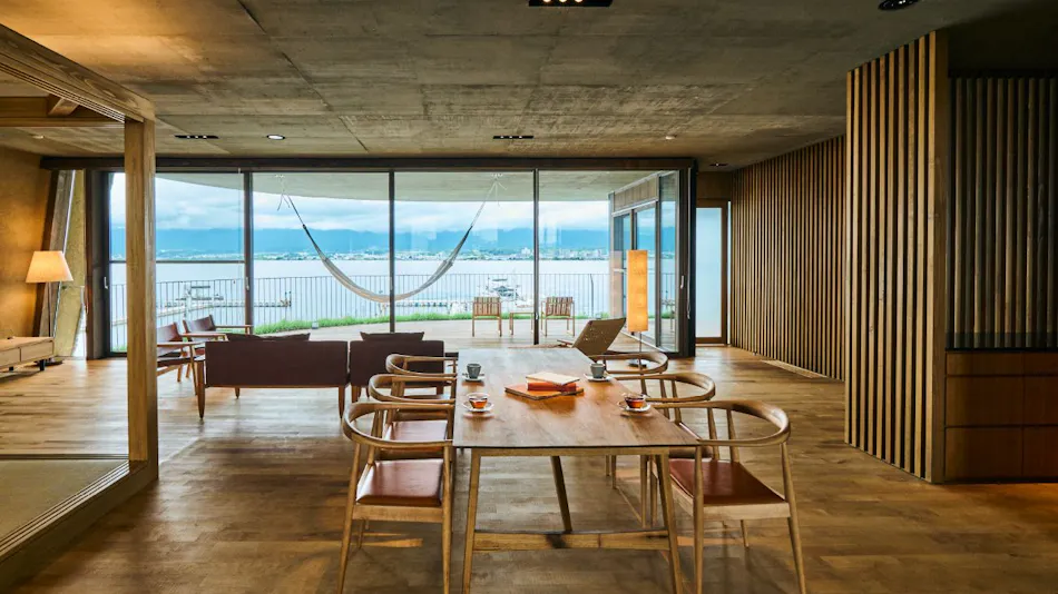 YANMAR SUNSET MARINA CLUBHOUSE & HOTEL