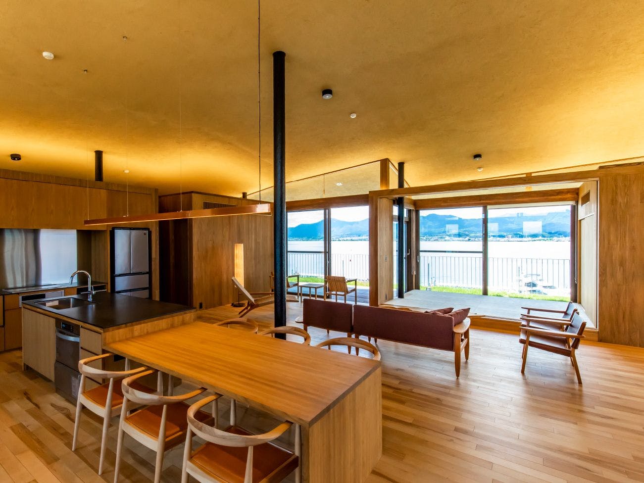 YANMAR SUNSET MARINA CLUBHOUSE&HOTEL