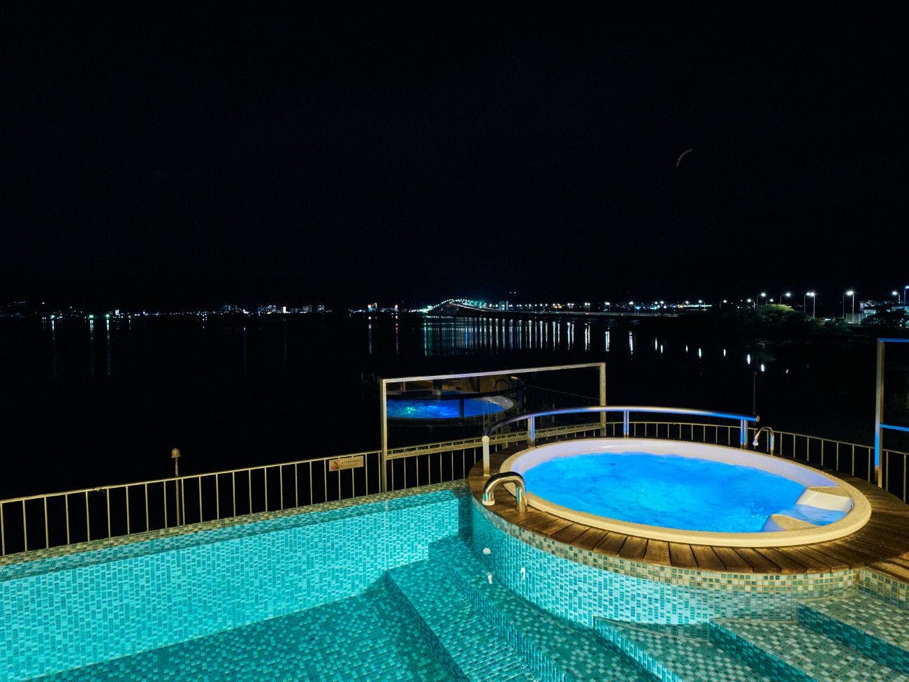 YANMAR SUNSET MARINA CLUBHOUSE&HOTEL