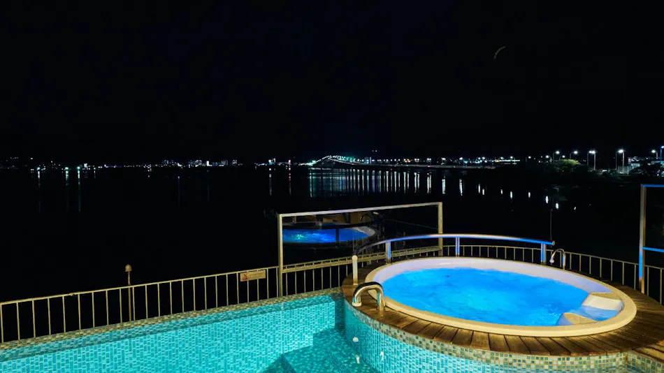 YANMAR SUNSET MARINA CLUBHOUSE & HOTEL