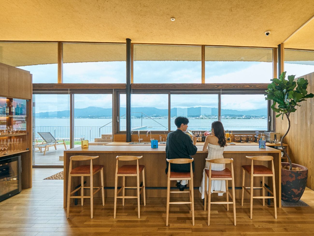 YANMAR SUNSET MARINA CLUBHOUSE&HOTEL