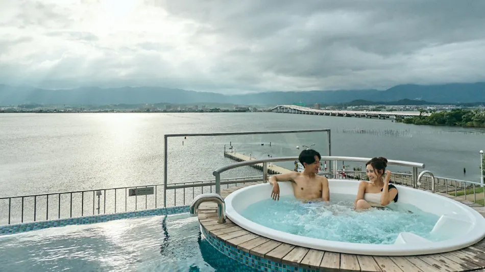 YANMAR SUNSET MARINA CLUBHOUSE & HOTEL