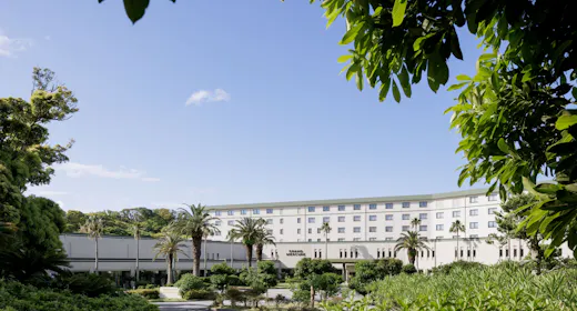 〇目の前は海と緑の楽園 親子で楽しむリゾートステイ│温泉・サウナ・駐車場無料・ラウンジ<素泊まり>