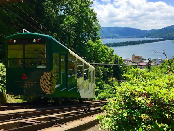 【天橋立ファミリー旅行】ケーブルで展望台へ!乗車券&かわらけ投げ体験付<夕朝食・ラウンジ付>