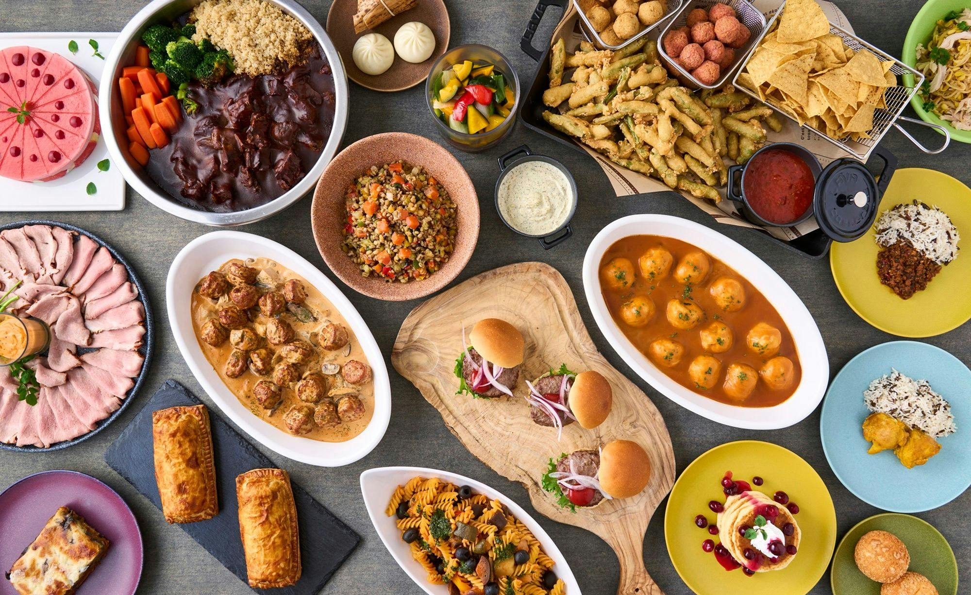 ＜Dinner Buffet＞ディナー集合