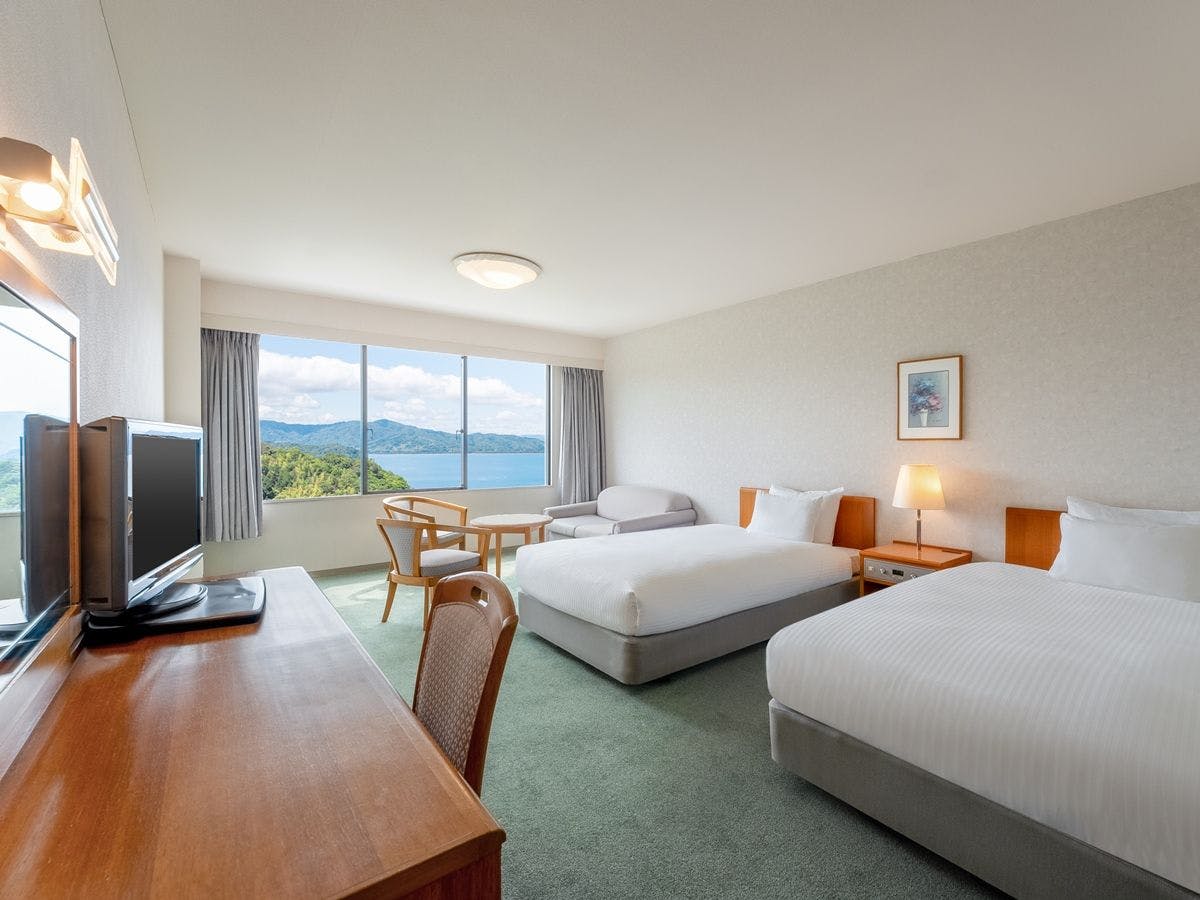 クラッシックツイン洋室