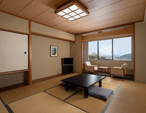 和室　お布団敷はセルフサービスです