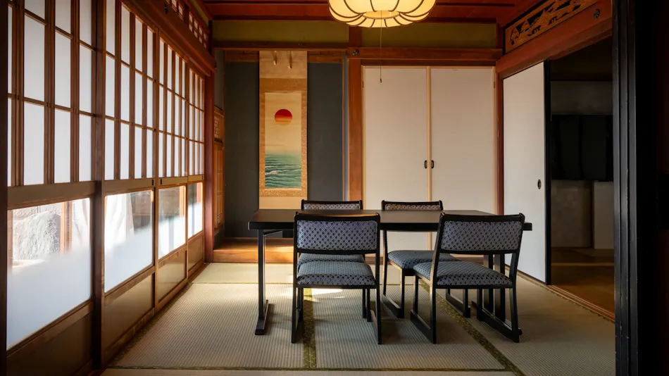 Blessings of Lake Biwa, Fisherman's Inn Funakura