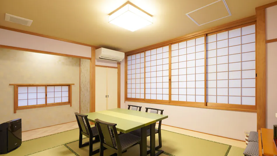 Blessings of Lake Biwa, Fisherman's Inn Funakura