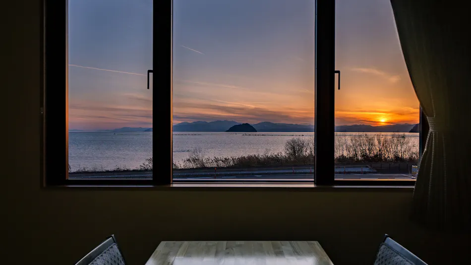 Blessings of Lake Biwa, Fisherman's Inn Funakura