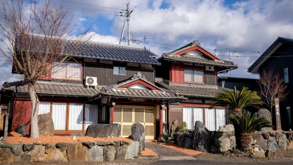 Blessings of Lake Biwa, Fisherman's Inn Funakura
