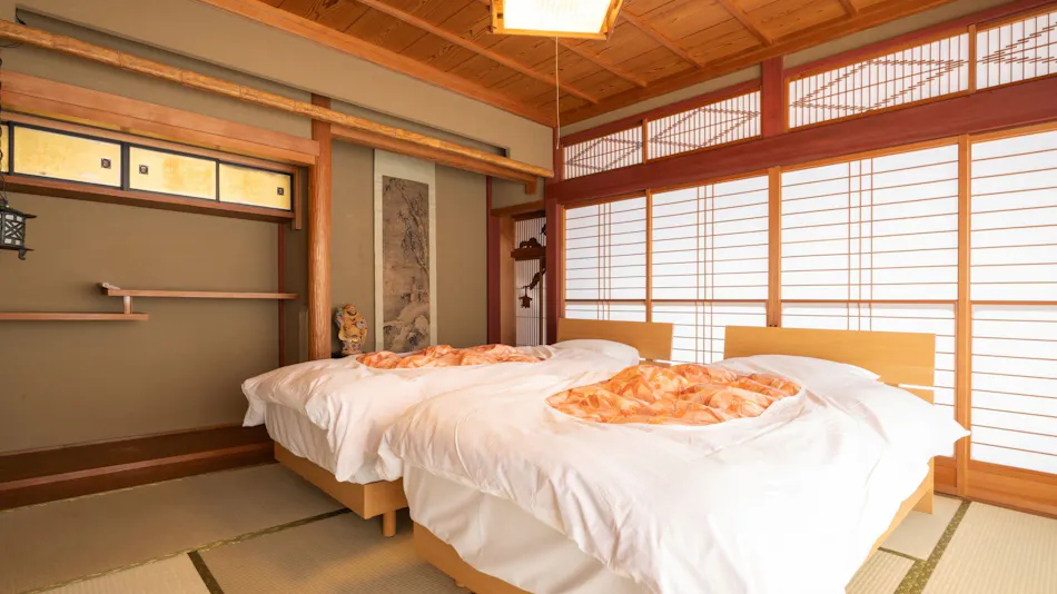 Blessings of Lake Biwa, Fisherman's Inn Funakura