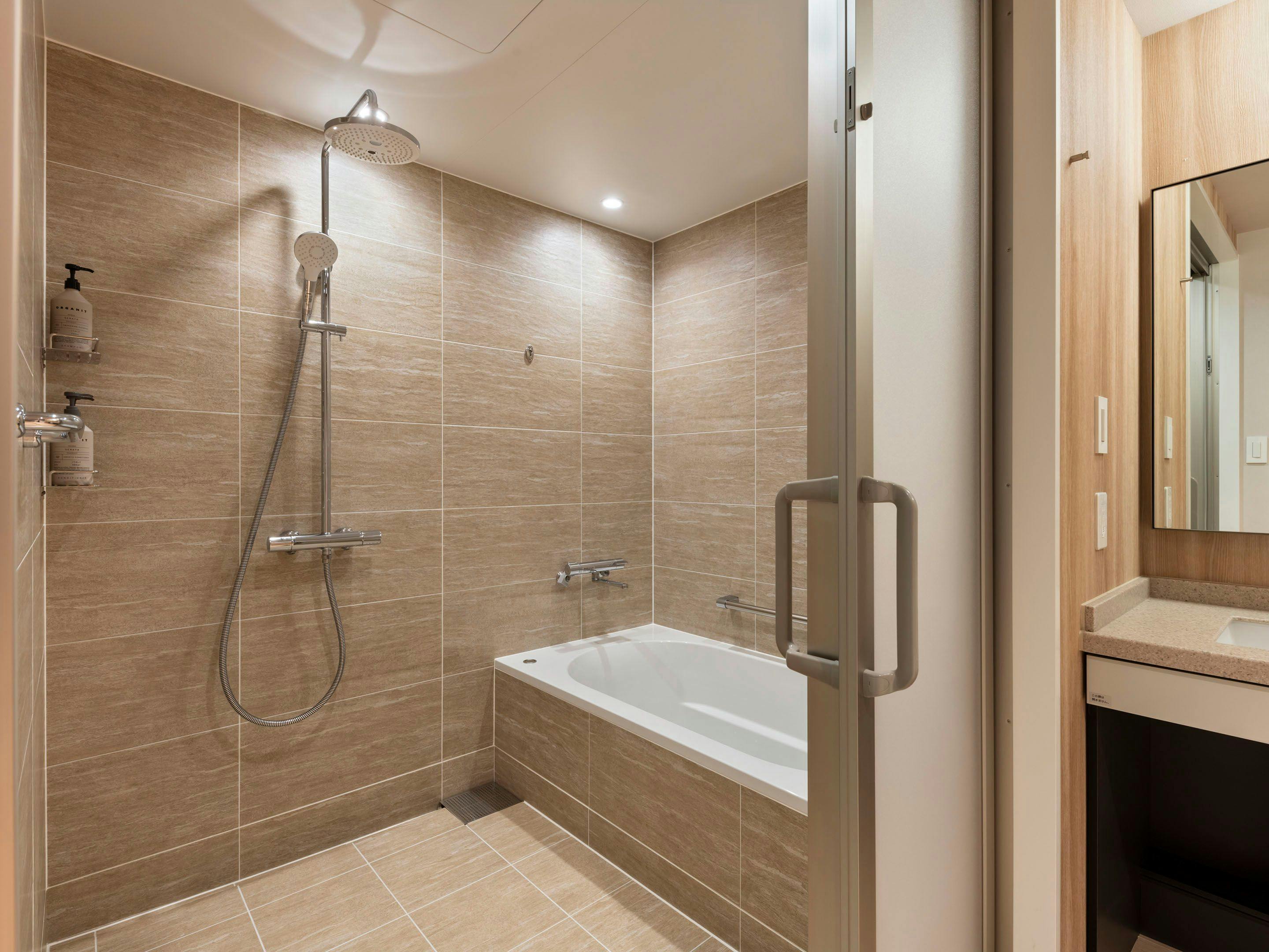 デラックスコーナーツイン　バスルーム