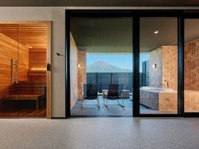 富士と湖の宿 多賀扇 1枚目