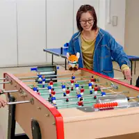 みんなでサッカーゲームや卓球台