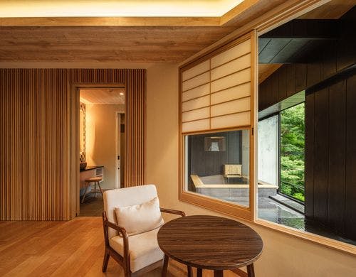 デラックスルーム