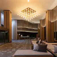 Diperbarui pada Juli 2025 - Lobi & Resepsionis