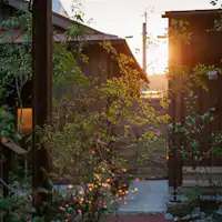 RIVERSIDE ALLEY: Hoàng hôn