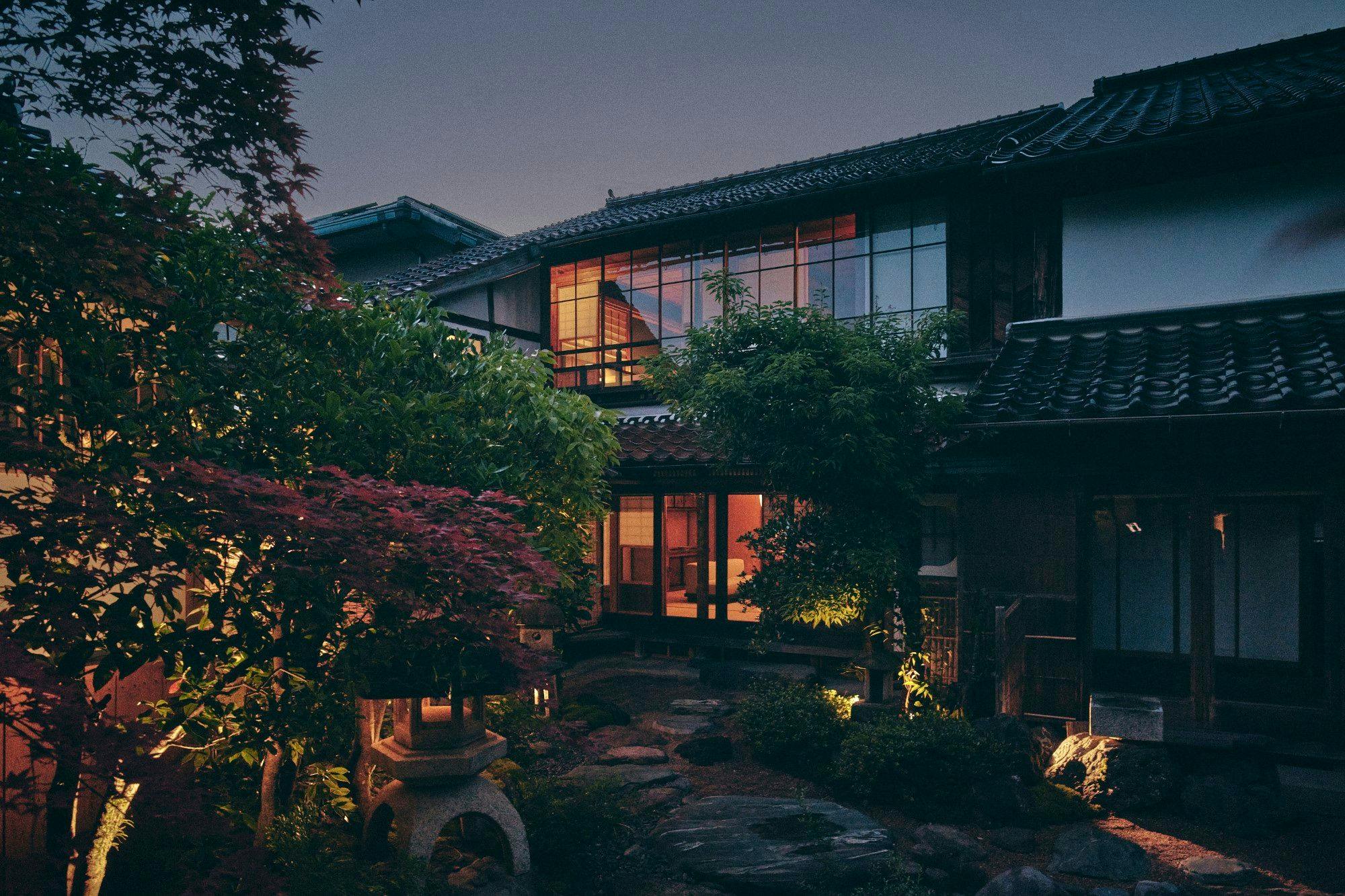 庭（小川家2号室・3号室）