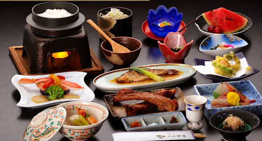 【レイトチェックアウト/2食付】食後もゆったり11時まで!朝時間を満喫<お部屋食>