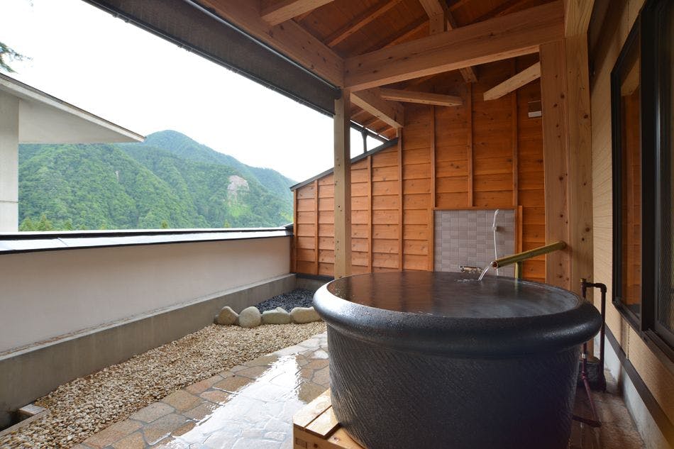 越後湯沢温泉 一望千里 御湯宿 中屋