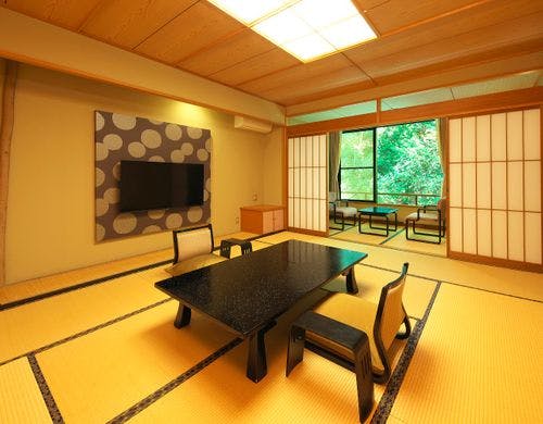 和室10帖タイプ　バストイレ付