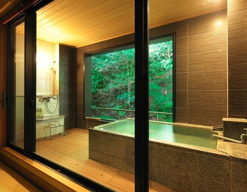 東館2階202・203・205の露天風呂