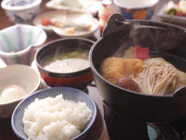 【一泊朝食】深夜のチェックインもOK！お好きな夕食を食べてからご来館ください！