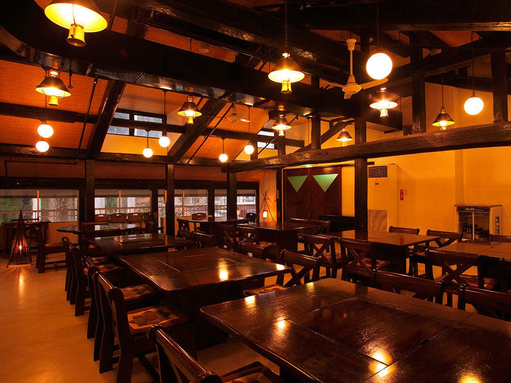 イス席での食事処　杉の子